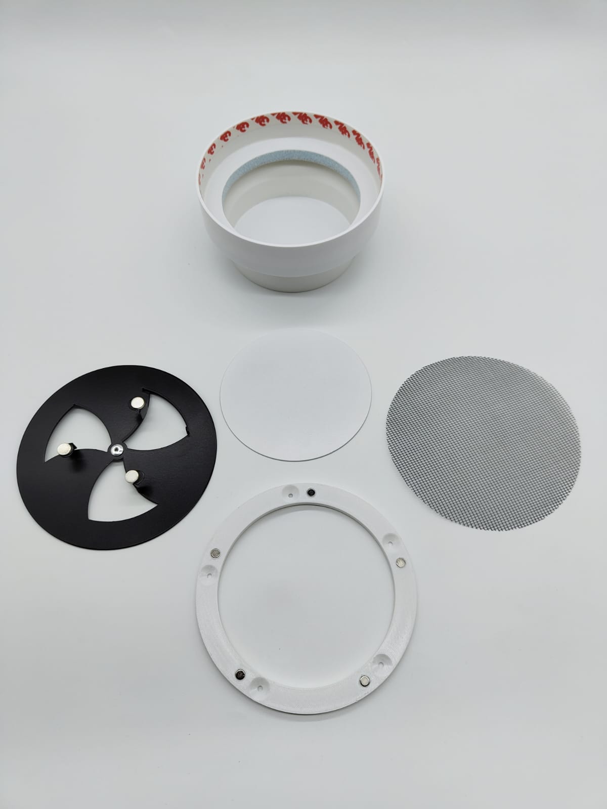 Теневой магнитный диффузор для натяжных потолков 150 мм